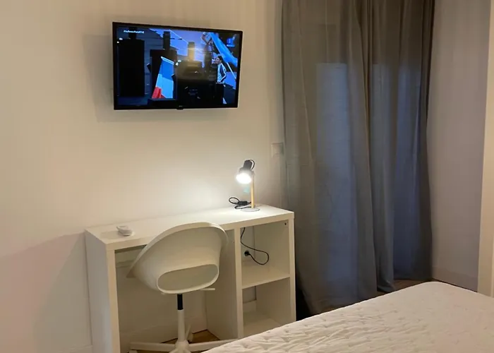 Fuengirola, 4 2 Banos Parking Fuengirola