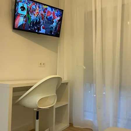 Fuengirola, 4 2 Banos Parking *