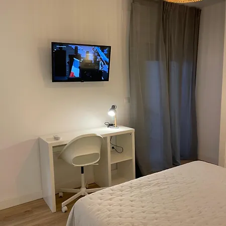 Fuengirola, 4 2 Banos Parking Fuengirola