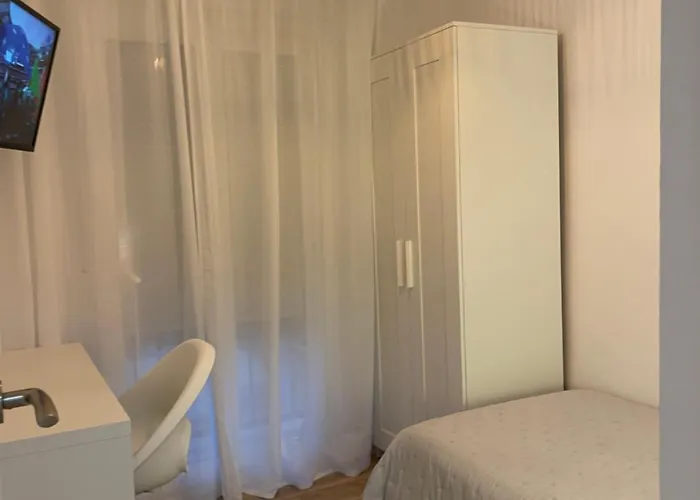 Fuengirola, 4 2 Banos Parking Apartment