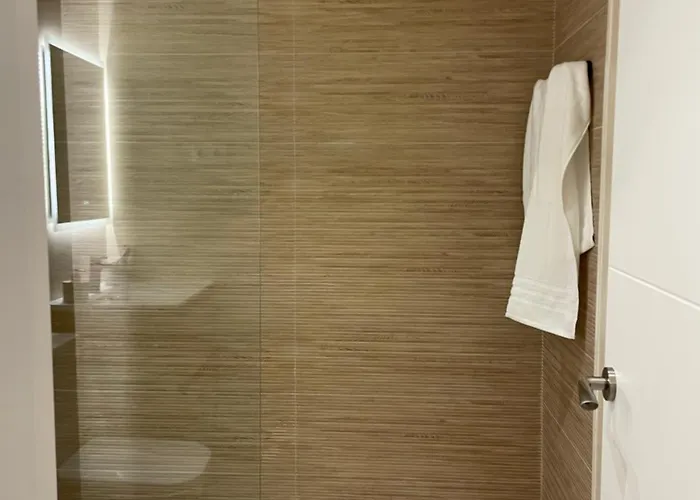 Fuengirola, 4 2 Banos Parking Apartment Fuengirola