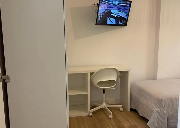 Fuengirola, 4 2 Banos Parking Apartment