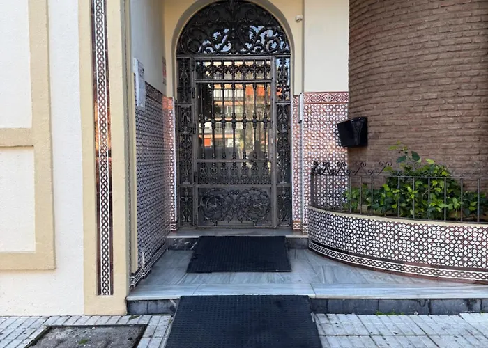 Fuengirola, 4 2 Banos Parking Apartment *