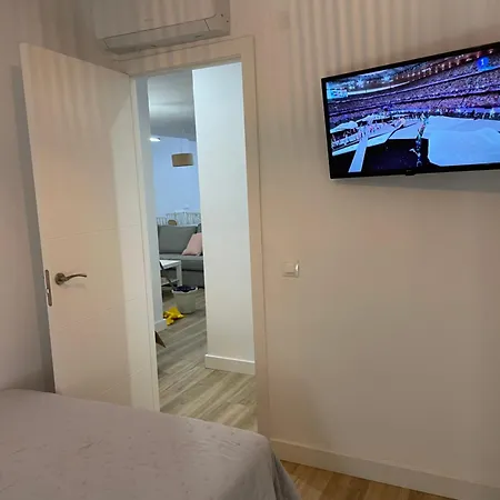 Fuengirola, 4 2 Banos Parking 푸엔히롤라