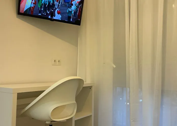 Fuengirola, 4 2 Banos Parking *