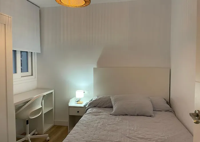 Fuengirola, 4 2 Banos Parking Fuengirola